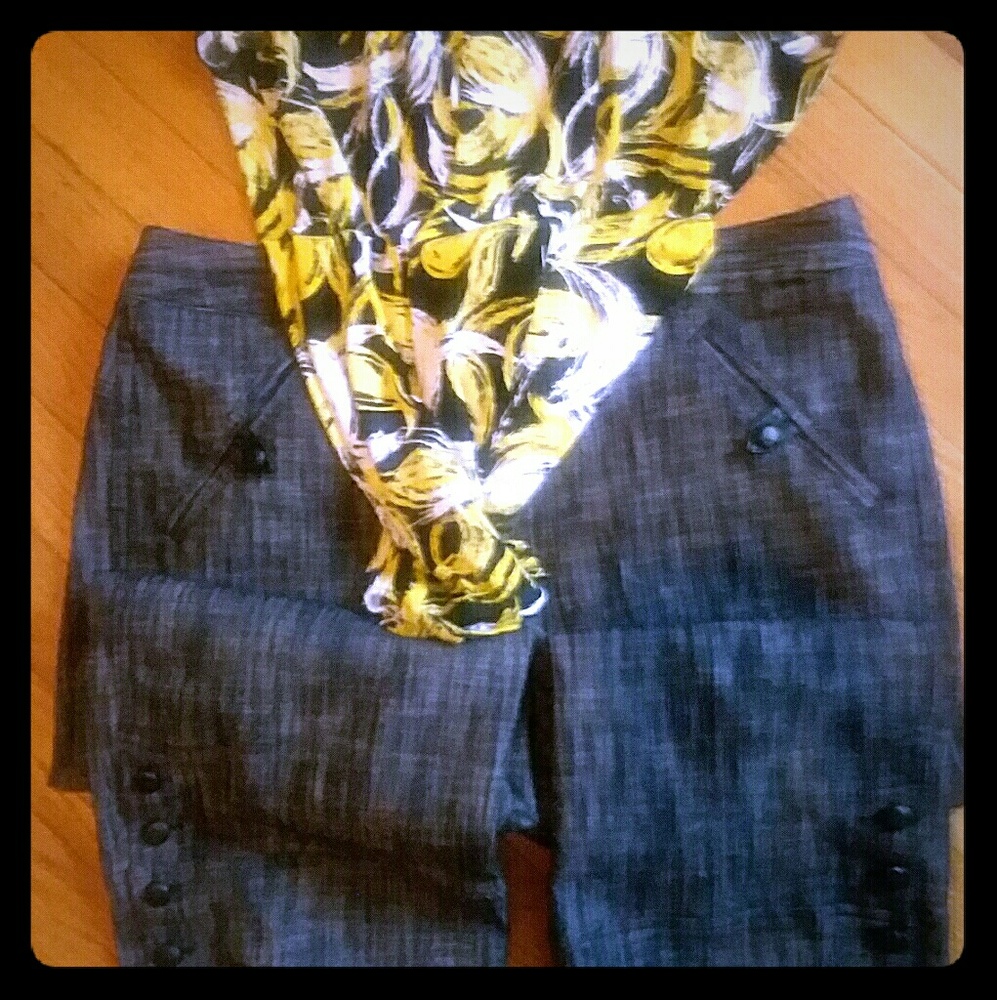 Office  Capris button down